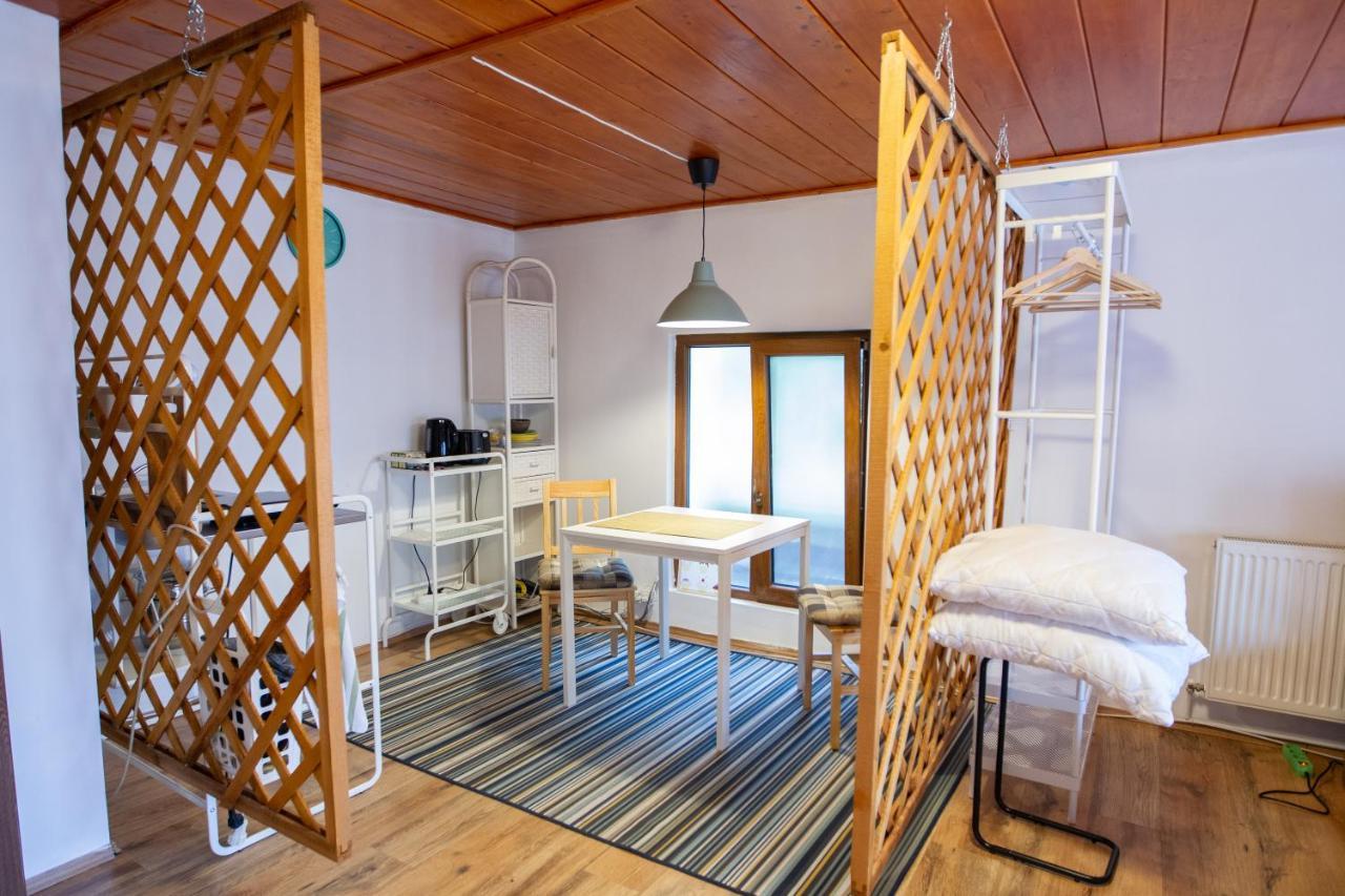 Charlietown Hotel Máréfalva Kültér fotó