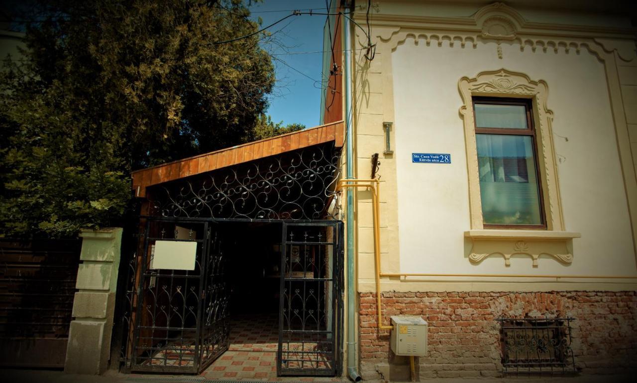 Charlietown Hotel Máréfalva Kültér fotó